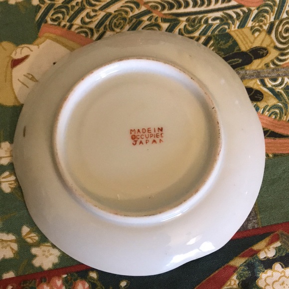 Vintage Teacup and Saucer - Picture 6 of 10